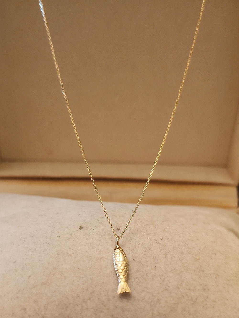 10kt Solid Yellow Gold - Gold Fish Necklace